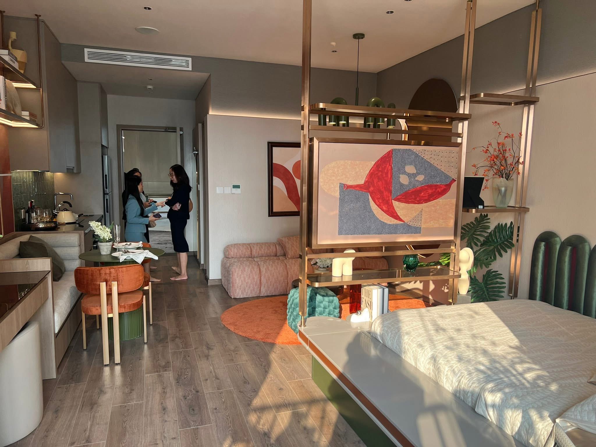 TP.HCM siết mật độ chung cư: căn 25 m² chỉ được ở 1 người, vậy đôi dép còn phải luân phiên vào nhà? - 1