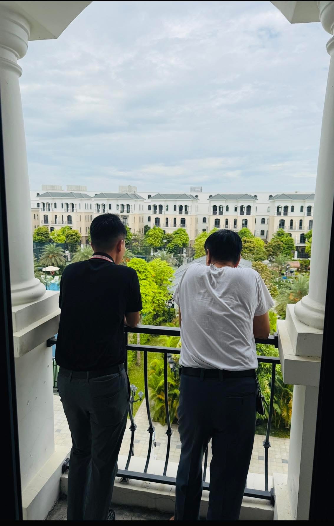 Đời anh đồng nghiệp khá nhàn, cho đến khi anh quyết định... mua nhà - 1