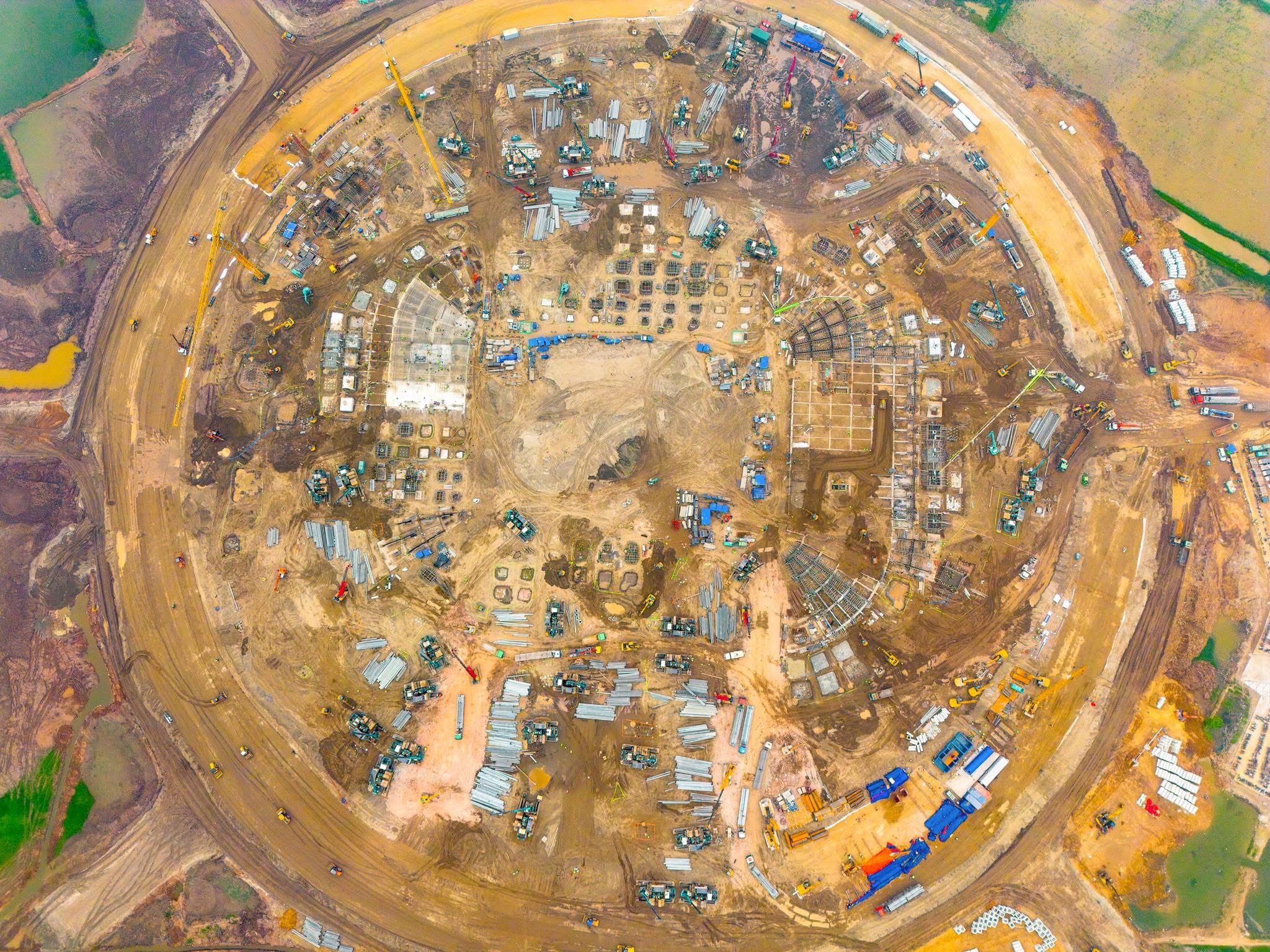 🏟️ KỶ LỤC THẾ GIỚI TẠI VIỆT NAM: KHI "SIÊU DỰ ÁN" KHÔNG CÒN NẰM TRÊN GIẤY! - 1