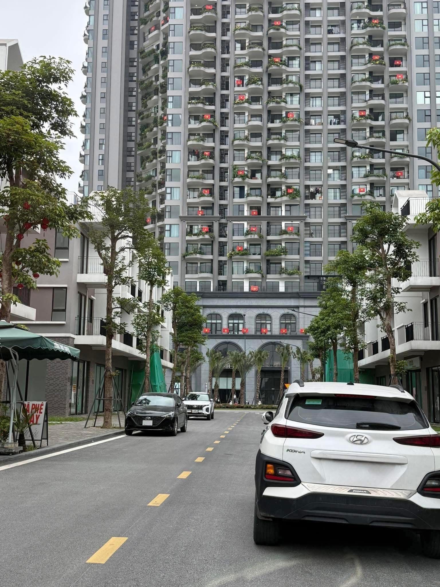 Mua nhà đất thì kiêng đường đâm, vậy chung cư bị đường   đâm có kiêng không mọi người nhỉ? - 1