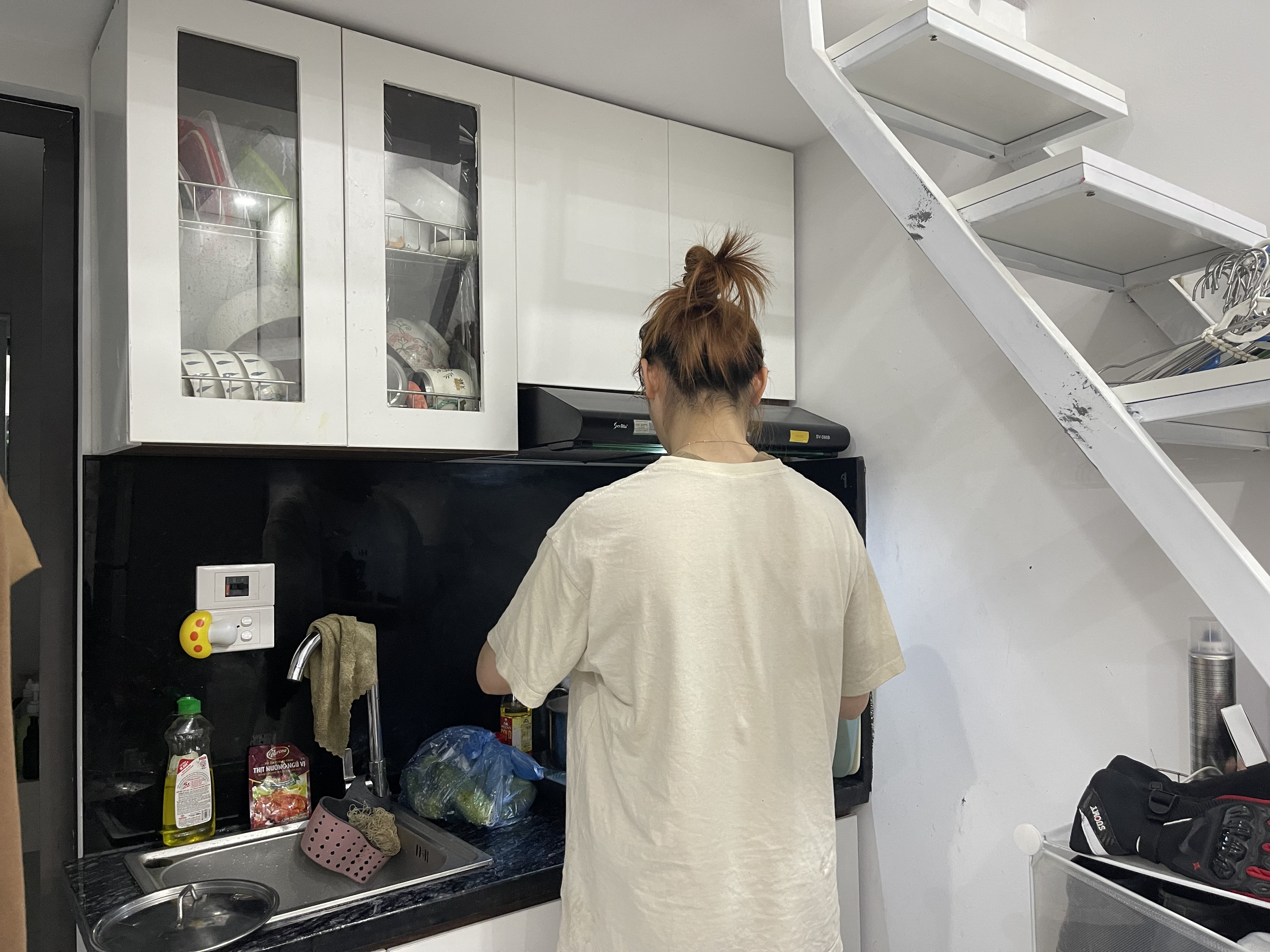 Ai cũng có lần đầu: Kinh nghiệm đi thuê căn hộ để không hối hận  - 1