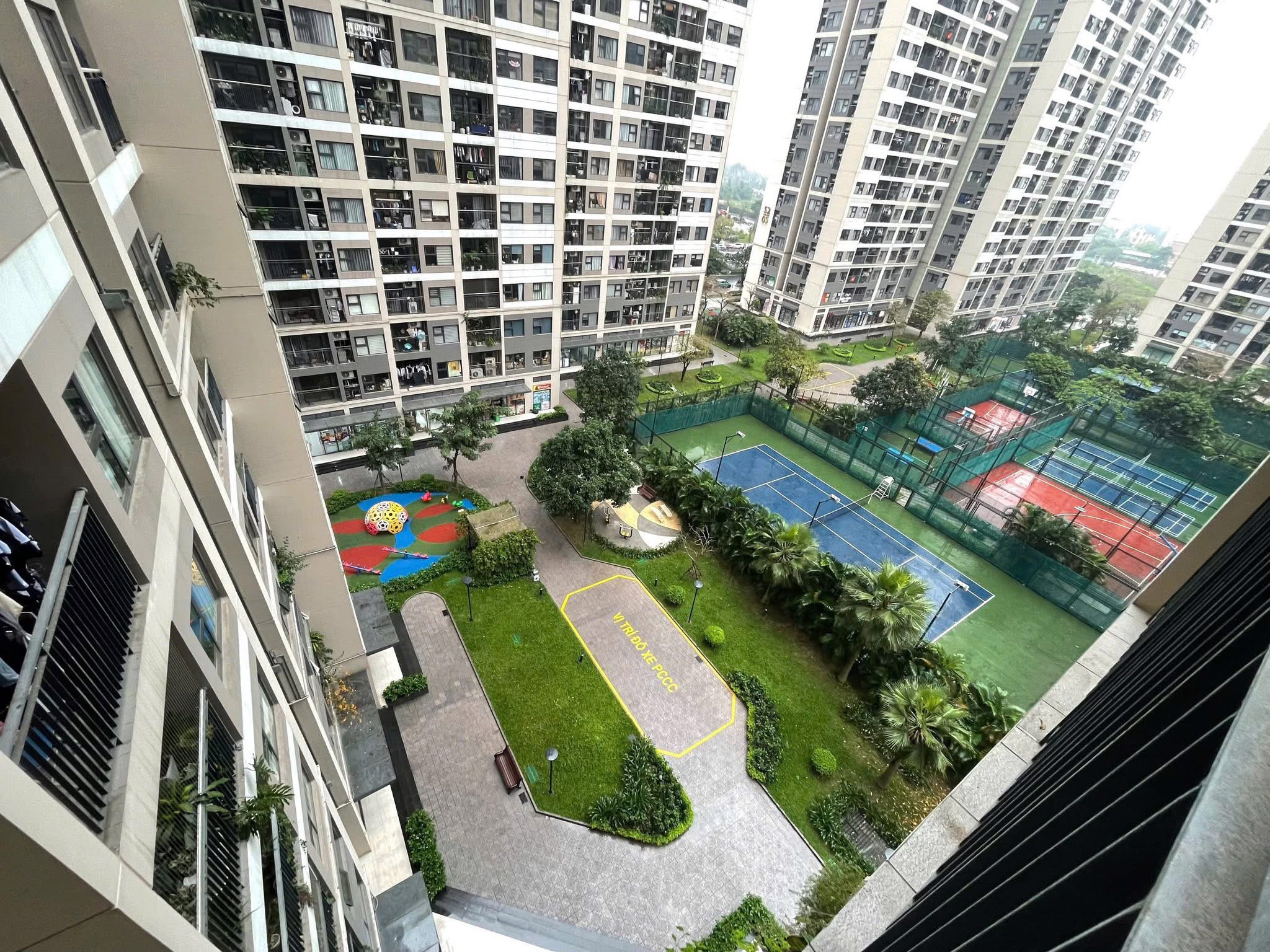 Dù sức mua giảm, giá chung cư Hà Nội vẫn "tăng vù vù" gần 30% - 1
