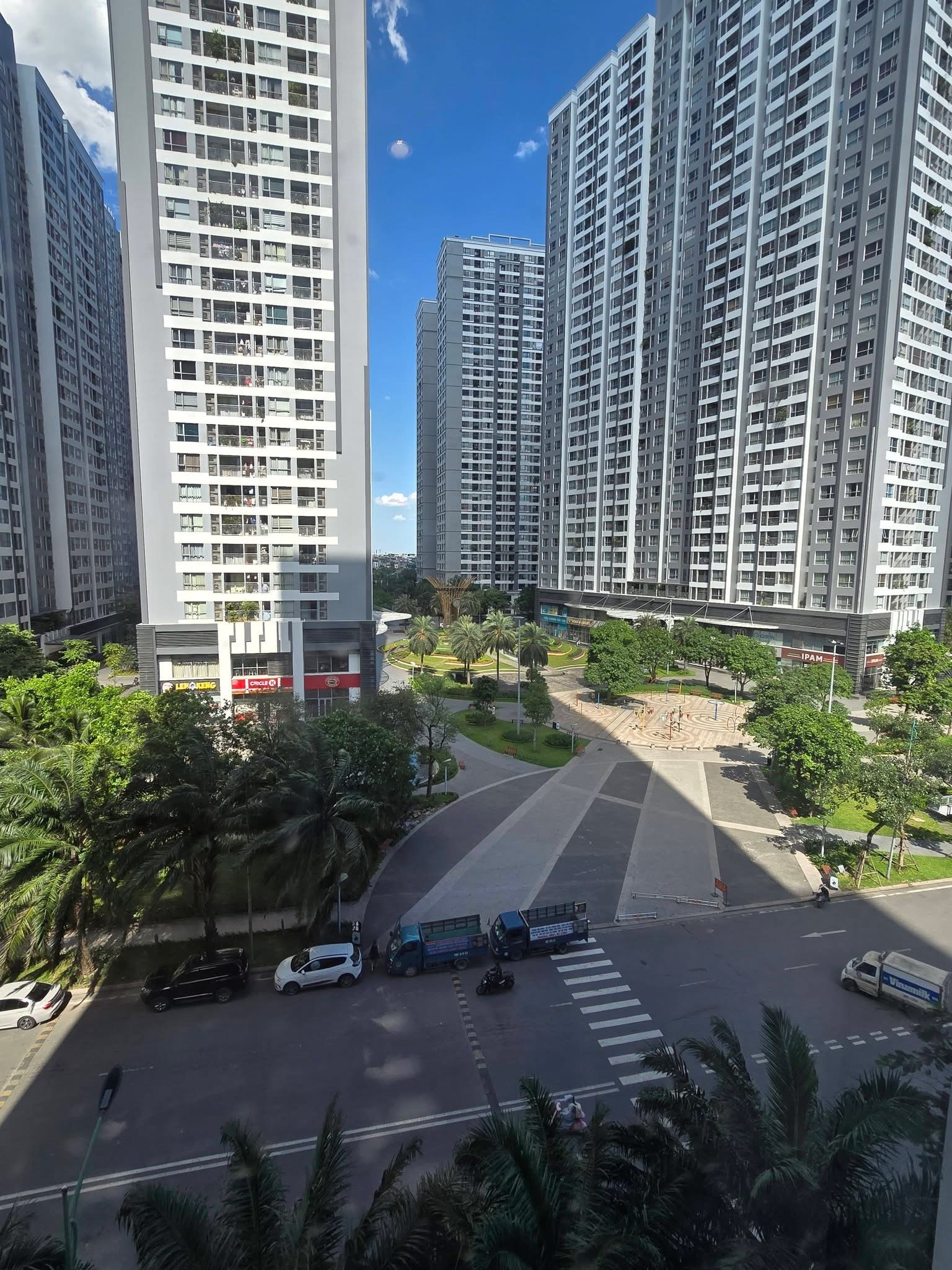 Ở Hà Nội cầm 5-6 tỷ thì chung cư ở đâu đáng sống nhất ạ? Vừa ở mà vẫn có tiềm năng tăng trưởng lãi vốn thì chọn đâu được nhỉ... - 1