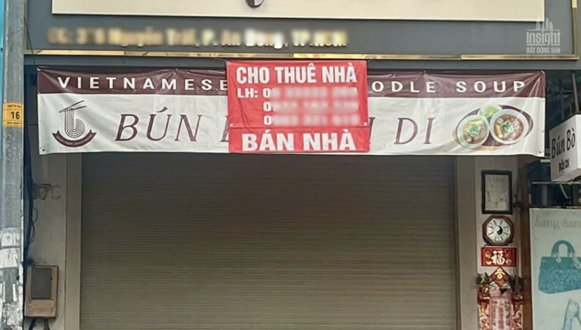 Nhà phố TP.HCM đồng loạt "rủ nhau" giảm giá sấp mặt từ trung tâm ra ngoại ô mà thượng đế vẫn chê không thèm chốt đơn 🤦‍♂️ - 1