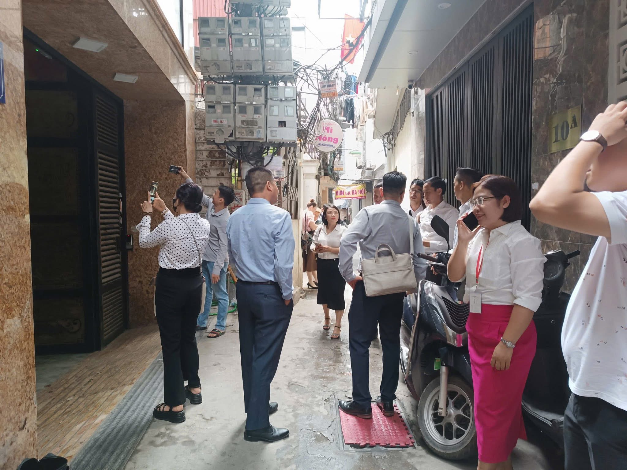 Ảo mộng nào cho cuộc chạy đua giá nhà và túi tiền hạn hẹp của đại đa số người dân? - 1