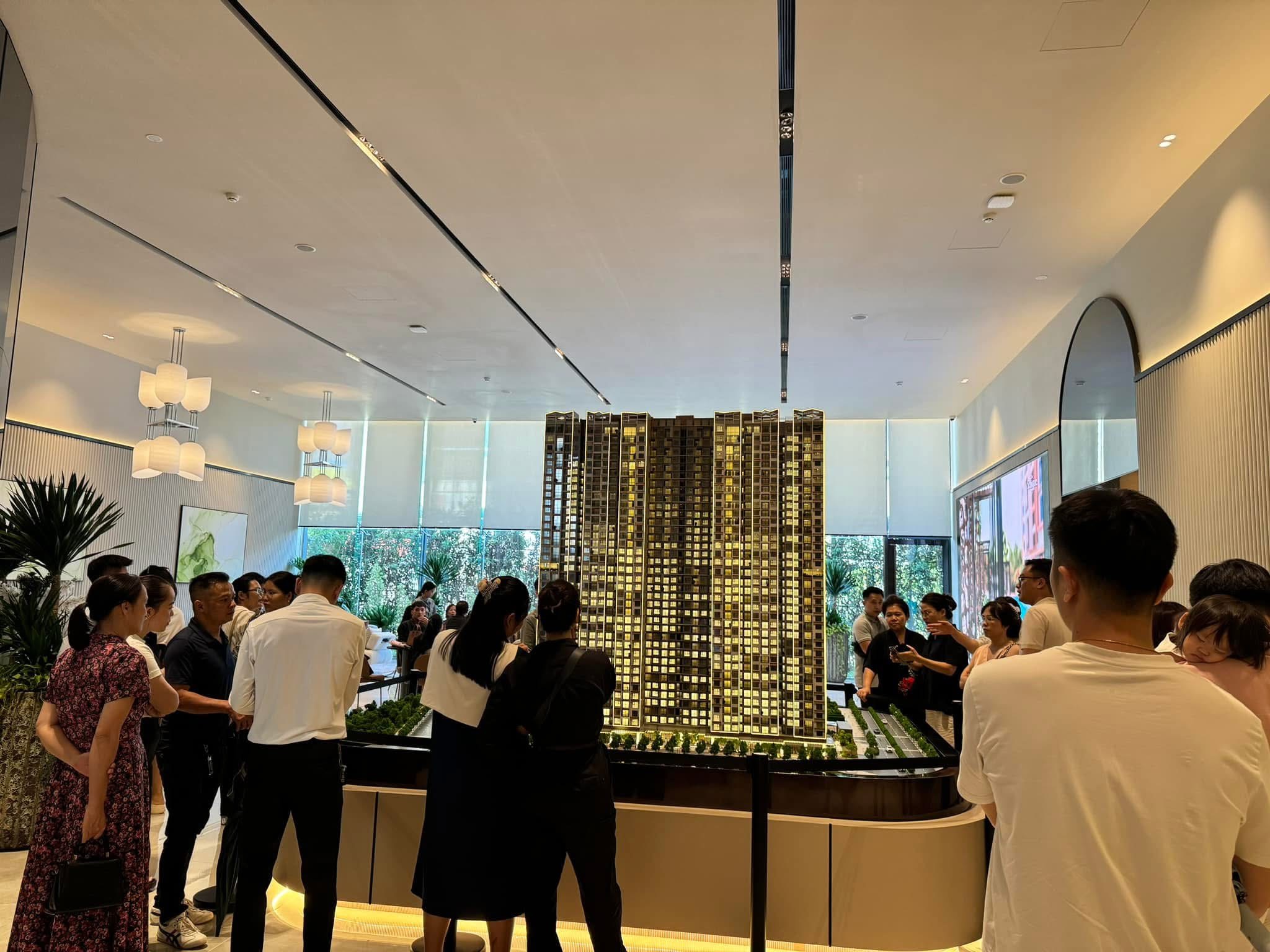 Liệu đã đến lúc nhà nước phải dùng "bàn tay hữu hình" để điều tiết, sớm nhất mang lại cơ hội có nhà ở giá bình dân cho người dân? - 1