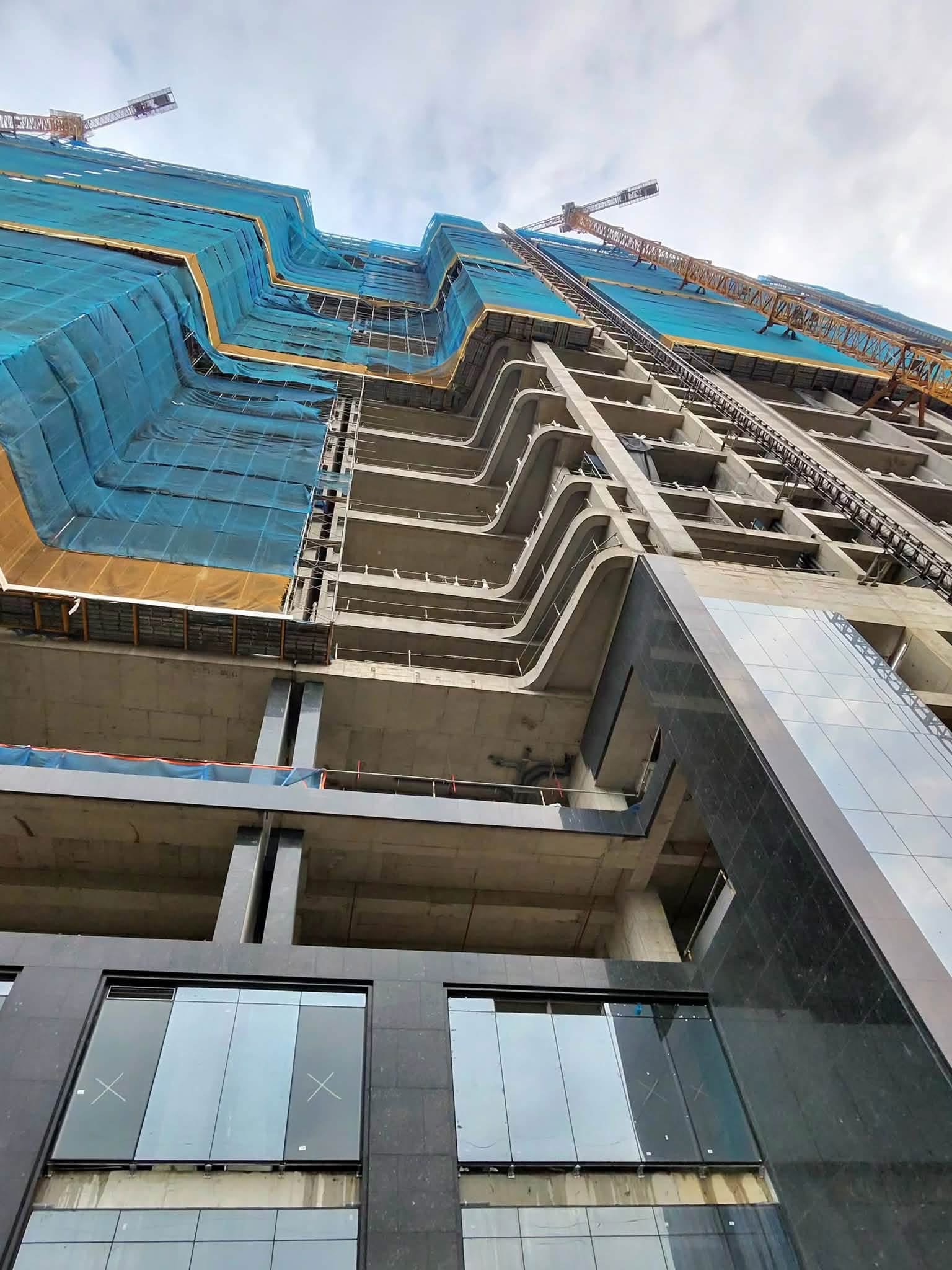 Kể cả giá nhà có xuống thì việc mua nhà cũng không hề trở nên dễ dàng - 1