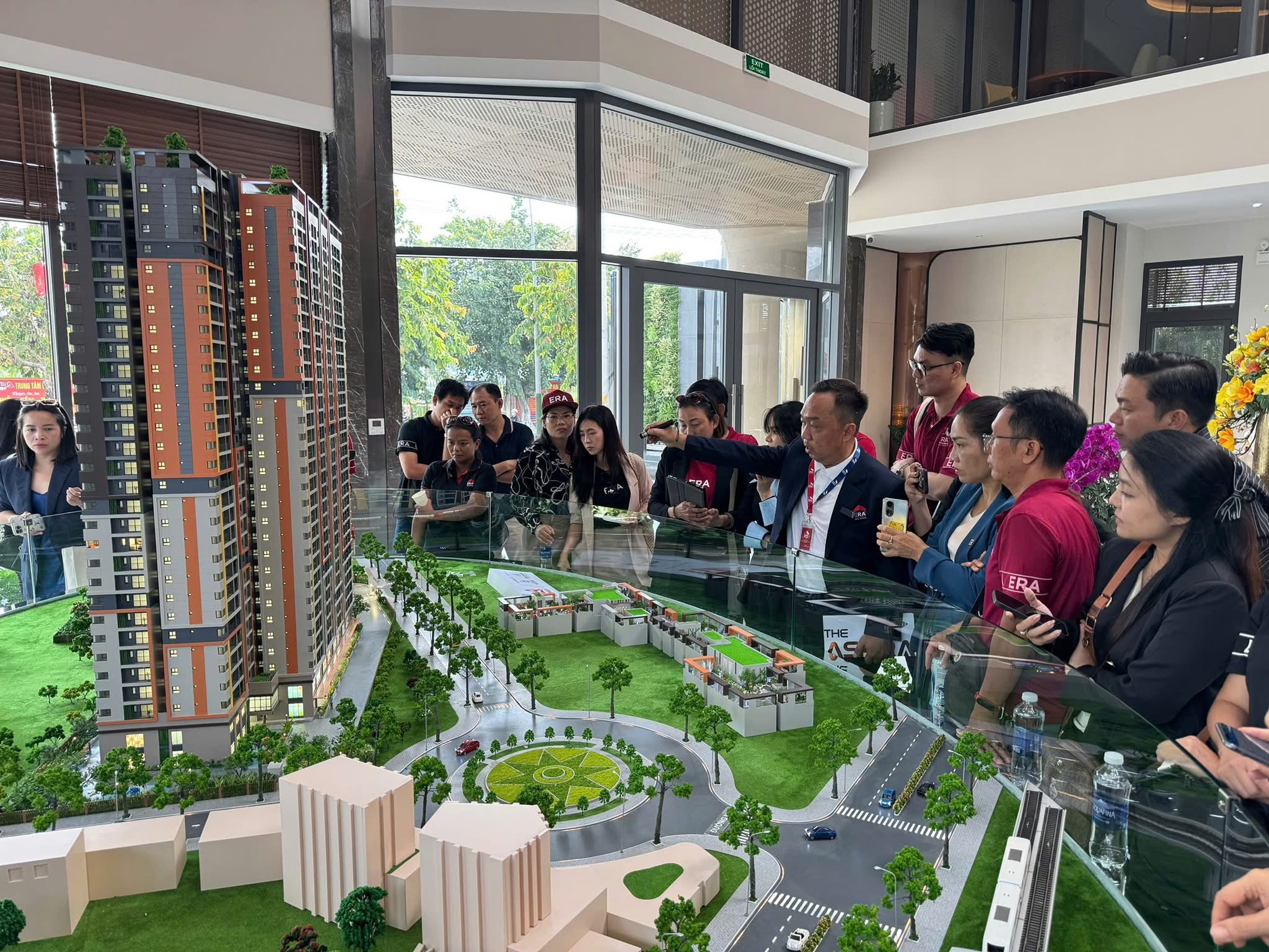 Thứ cấp hay sơ cấp bất động sản trong 2 quý cuối năm 2025? - 1