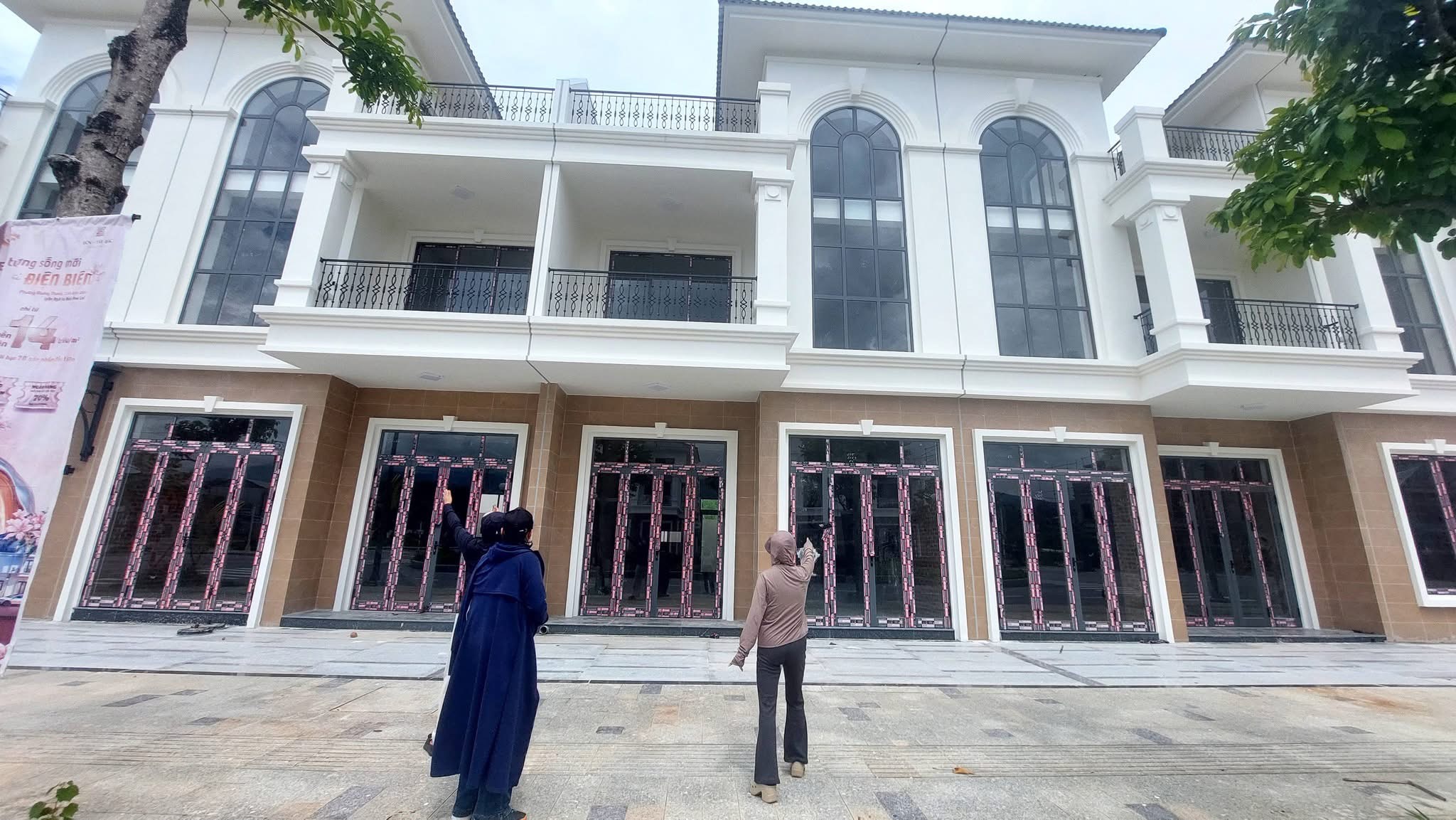📍 Nghịch lý thị trường bất động sản: Khi "thèm" nhà lại không đồng nghĩa với "xuống tiền" - 1