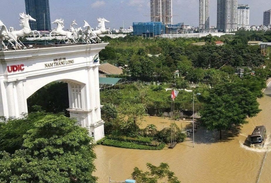 🔥 Trút bỏ nỗi đau "xe sang hóa thuyền bè": Hà Nội bơm hơn 6.000 tỷ giải cứu loạt khu nhà giàu khỏi bẫy ngập! - 1