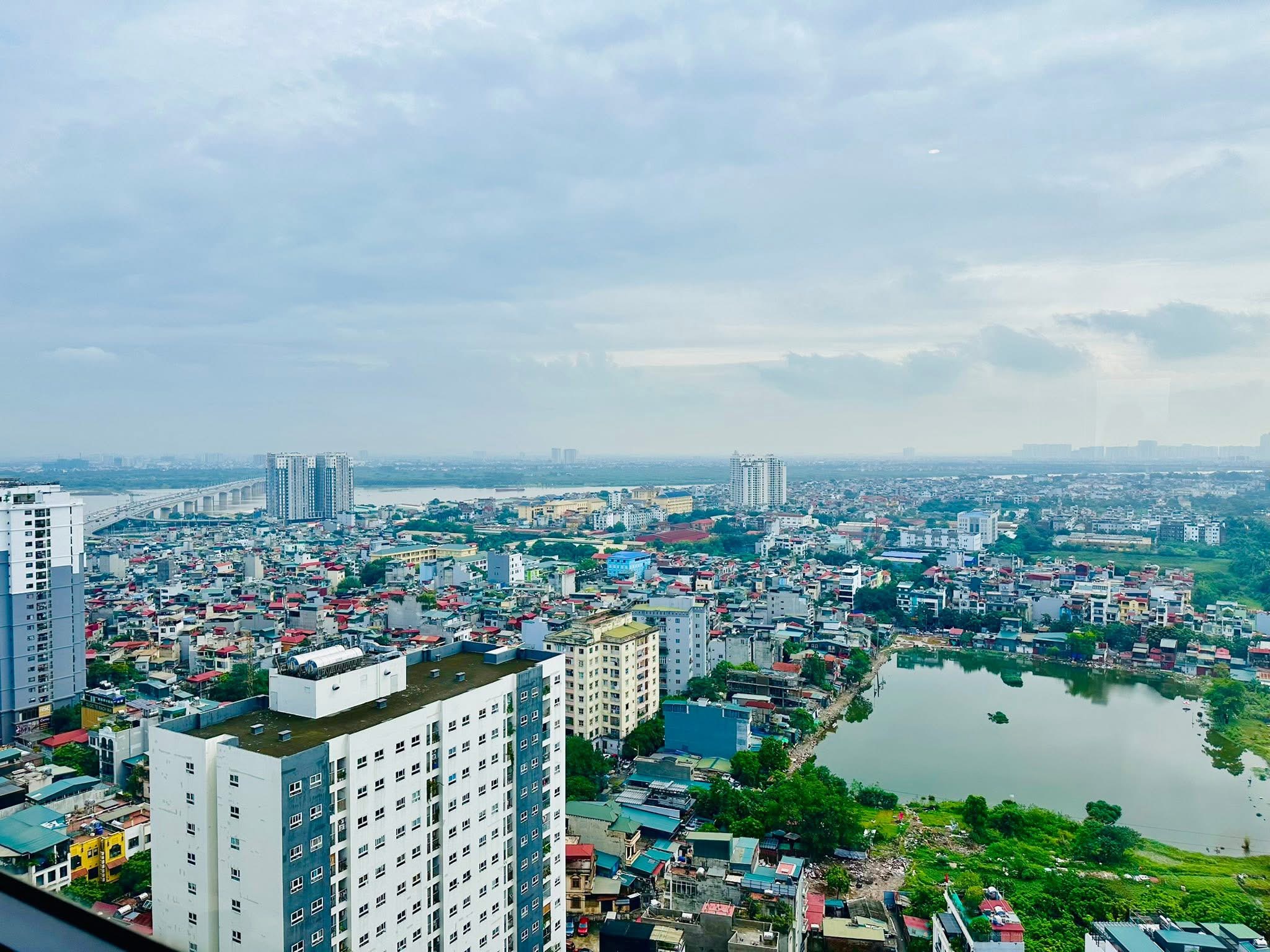 Bất động sản cuối năm 2025: Các đơn vị thi nhau dự báo, nhưng liệu sẽ "bật tăng" hay... "bật khóc" - 1