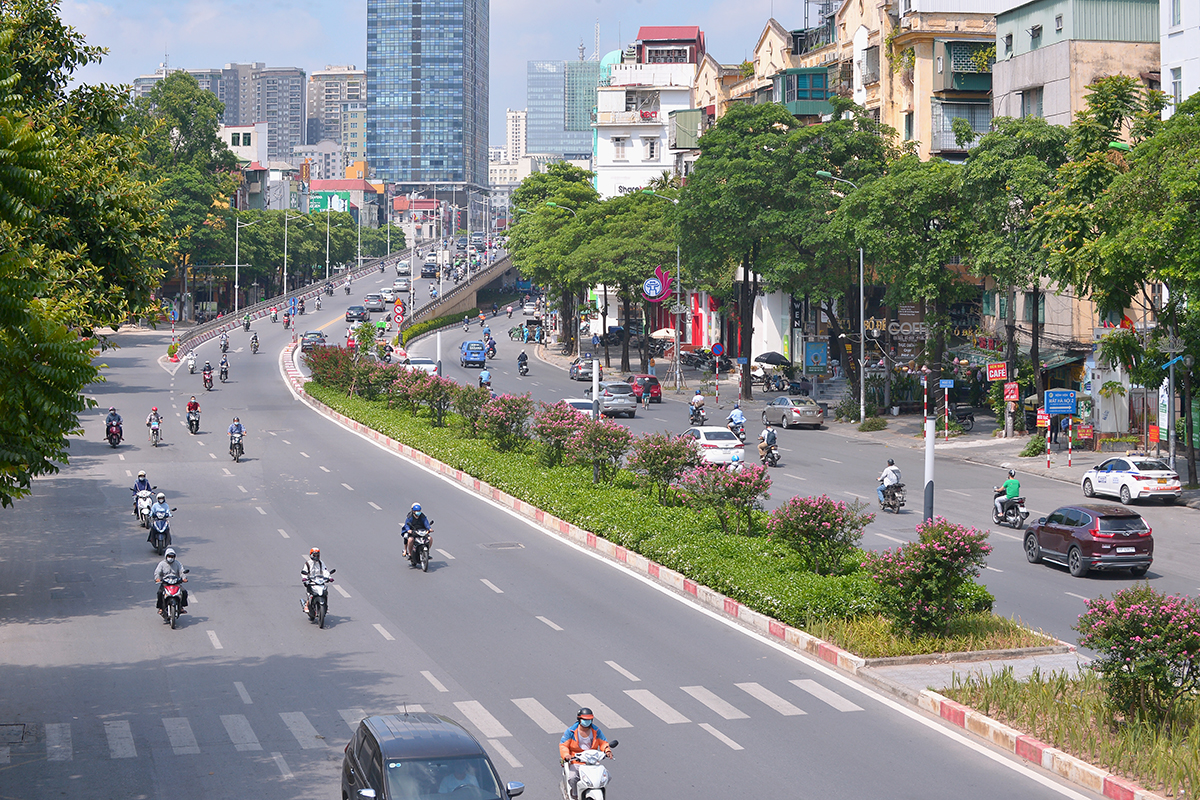 Từ “phố nhà nghỉ” đến “phố nhà tỷ”: Trần Duy Hưng và hành trình lột xác hàng tỷ đồng mỗi mét vuông - 1