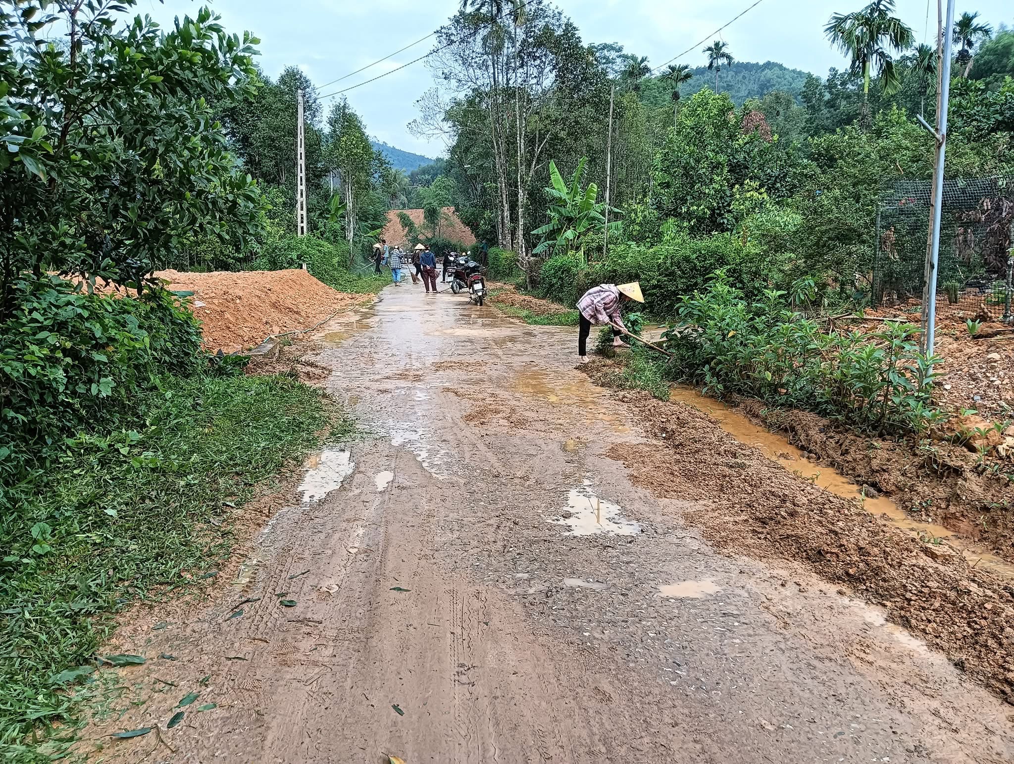 Bố tôi tuyệt nhiên không chia đất cho tôi vì được học đại học - 1