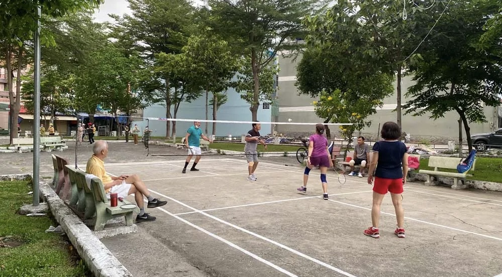 Có nhà rồi mới biết: hàng xóm mới là chủ âm lượng cuộc đời mình - 1