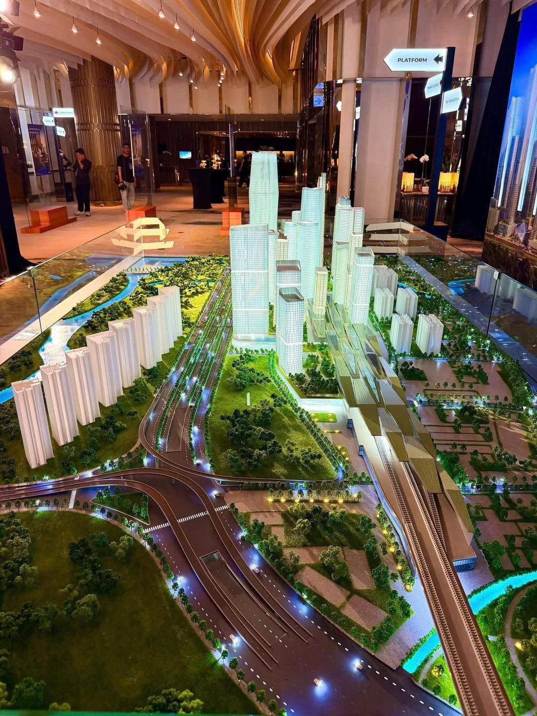 Sơn Kim Land mà làm xong Metropolis Thủ Thiêm đúng y như sa bàn, thì đẹp y như Hudson Yard của NYC luôn - 2