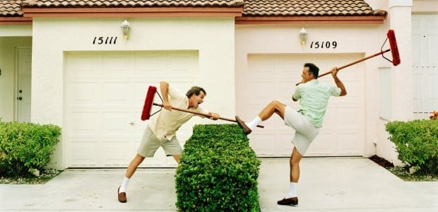 Làm sao sống chung với "thằng" hàng xóm xấu chơi? - 1