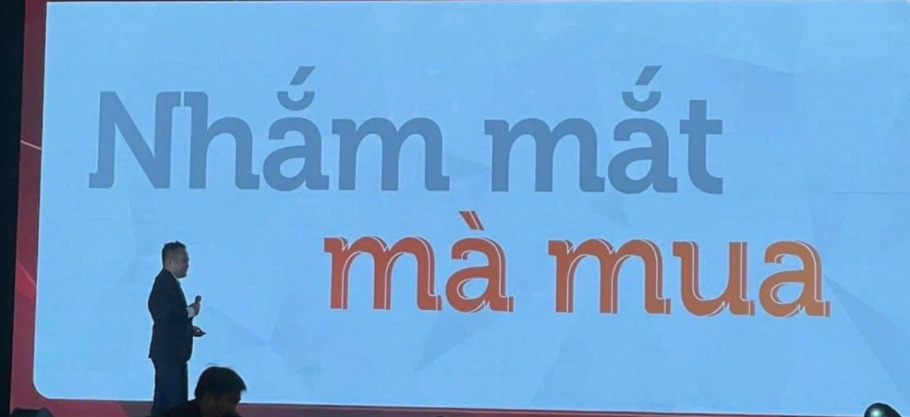 Nhắm mắt mà mua.   - 1