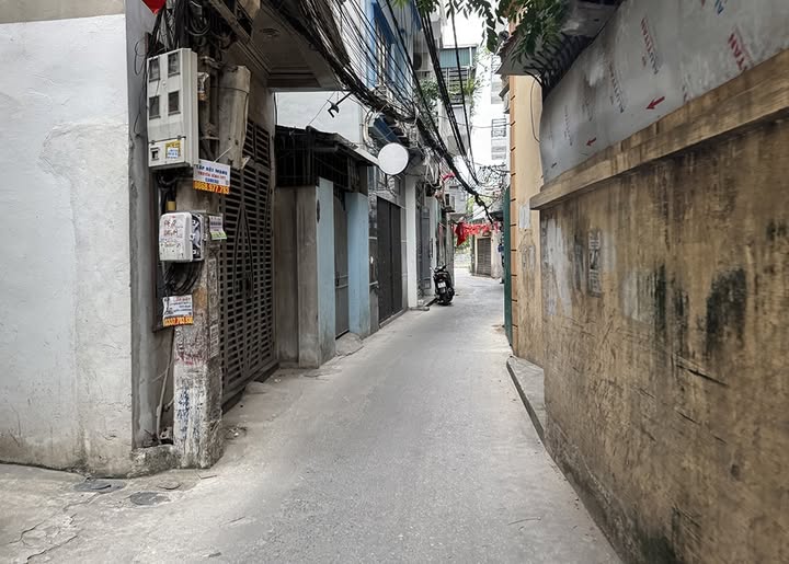 Nhà thóp hậu bỗng nhiên 'lên đời’, hết bị chê kém phong thuỷ 🧐  - 1