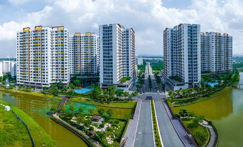 Giá BĐS ngày càng leo thang, đặc biệt là BĐS ở các thành phố lớn như Hà Nội, TP.HCM.  - Ảnh 1