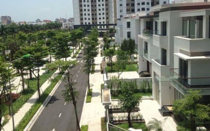 🏠 Bỏ 15 tỷ mua biệt thự ngoại thành, 10 năm sau giá tăng lên 80 tỷ, người đàn ông thừa nhận: “tôi bất an vì cuộc sống này quá mong manh” - Ảnh 1