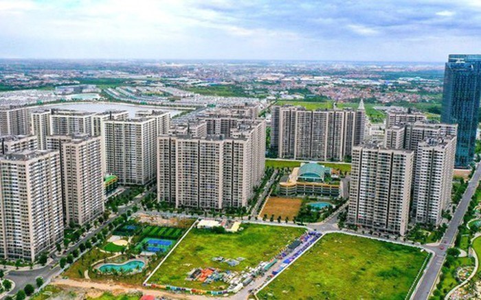 Cứ 3 người mua chung cư thì có đến 2 người mua để đầu tư, đầu cơ... kỳ vọng giá sẽ còn tăng nữa khiến nhiều dự án giá cao nhưng vẫn "cháy hàng" - Ảnh 1