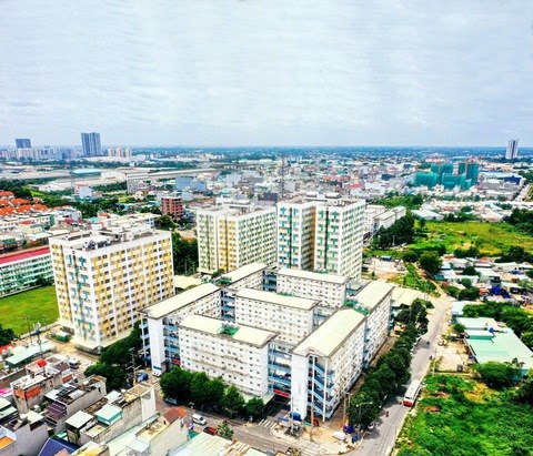 Ở lưng chừng: Khi tiền có, con có, nhưng nhà thì vẫn là câu hỏi lớn  - Ảnh 1