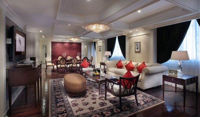 Bên cạnh đó, Grand Prestige Suite còn có sảnh chờ tiện nghi, khu vực văn phòng cũng như phòng spa riêng biệt và phòng ăn cho 8 người.