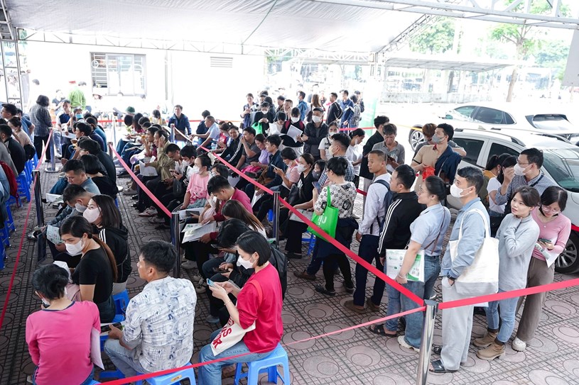 Đang mở nhiều dự án nhà ở xã hội, người mua có được nộp hồ sơ nhiều nơi để tăng cơ hội trúng không? - Ảnh 1