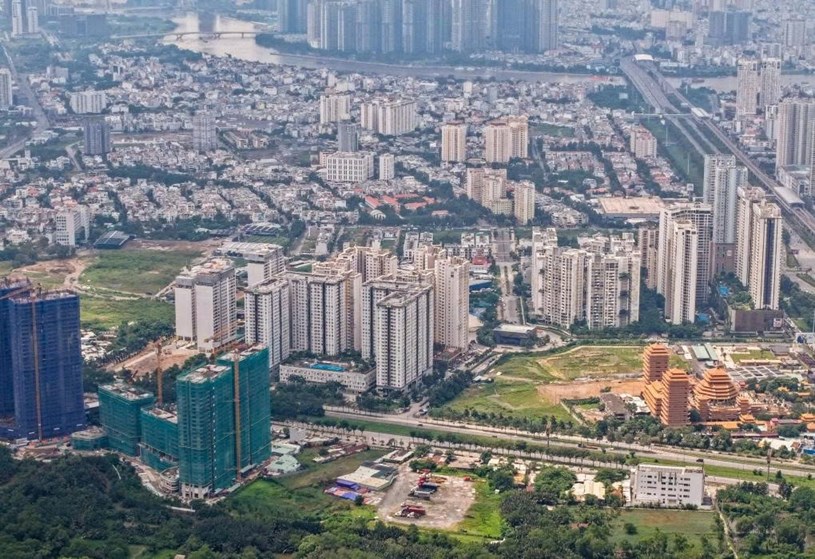 Người thu nhập trung bình thì nên mua nhà ở mức giá nào? - Ảnh 1