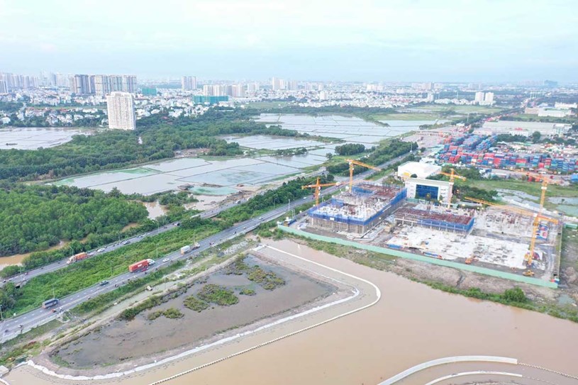 Dạo qua 3 dự án nhà ở xã hội “nóng” nhất TP.HCM: Mỗi nơi một câu chuyện, nhưng điểm chung là… đông như hội =)))) - Ảnh 2