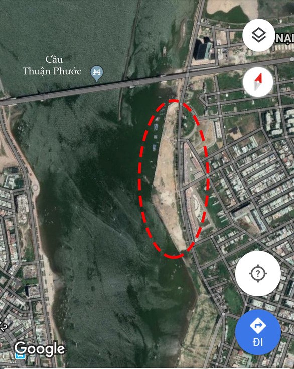 Phần dự án lấn sông nhìn từ Google Map