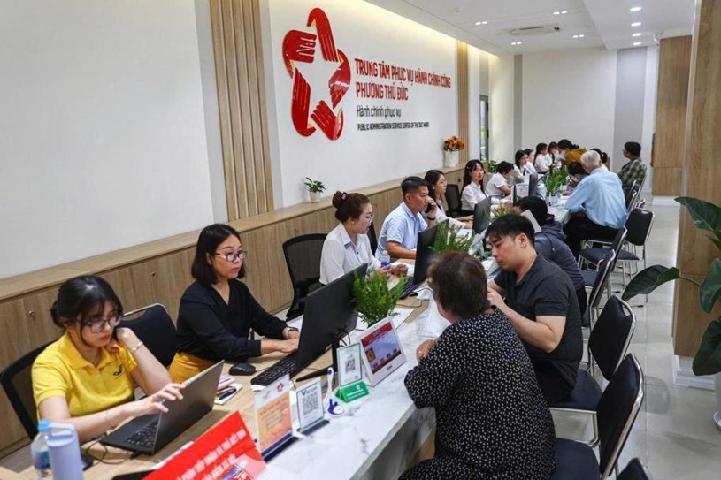 "Cuộc chia tay" bất ngờ: 112 phường xã tại TP.HCM dừng chứng thực nhà đất từ 27/4, bạn đã biết chưa?  - Ảnh 1