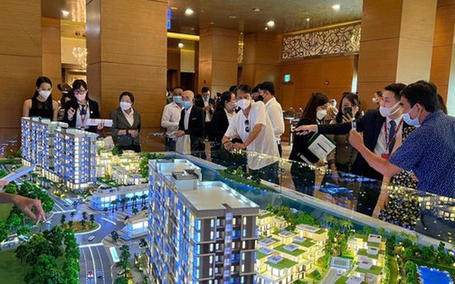 Không còn “siết cả làng”: Tín dụng BĐS chia theo từng phân khúc - ai được bơm tiền, ai phải… tự bơi?  - Ảnh 1
