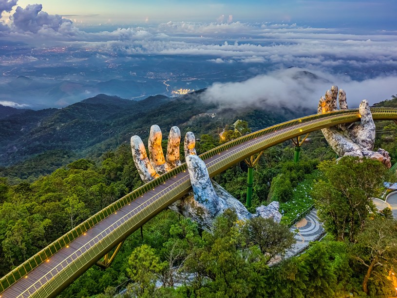 Cầu V&agrave;ng tại Đ&agrave; Nẵng &ndash; biểu tượng du lịch của Việt Nam &nbsp;