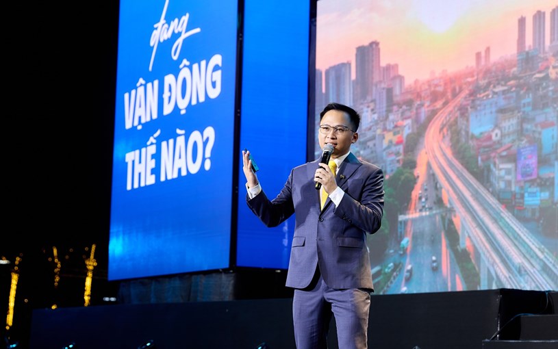 Đại diện Sun Property (th&agrave;nh vi&ecirc;n Sun Group) ph&aacute;t biểu tại sự kiện. Ảnh: Minh Kh&aacute;nh.