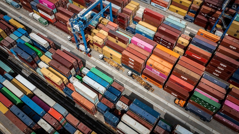 Hoạt động logistics truyền thống. Ảnh: T&amp;T Group