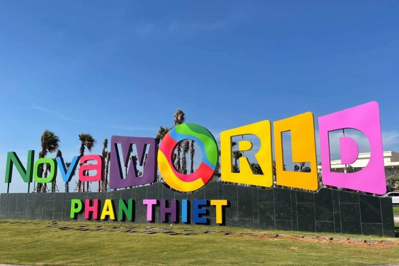H&igrave;nh ảnh cổng ch&agrave;o Novaworld Phan Thiết trong th&aacute;ng 4.2021