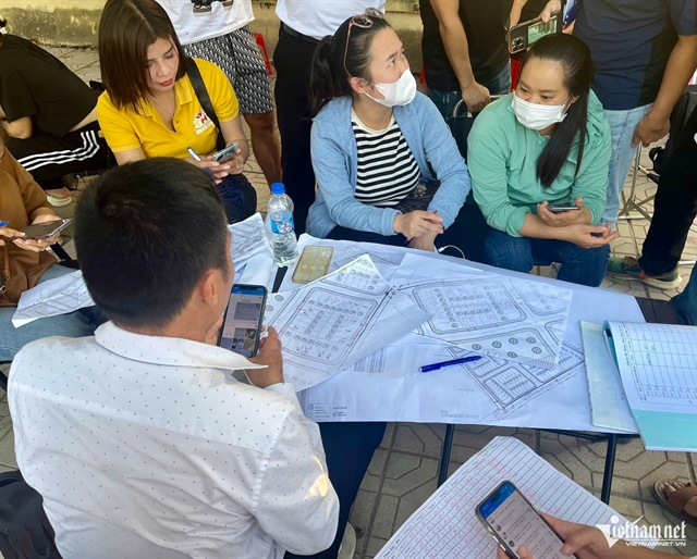 Sắp hết thời "đi đấu giá cho vui"?  - Ảnh 2