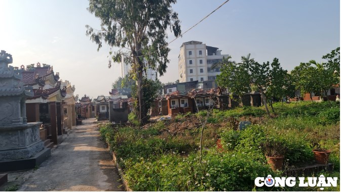 Ngang nhiên “phân lô”, mua bán đất nghĩa trang trái phép tại Hà Nội: Kỳ 1: Mua bán đất nghĩa trang tại Hà Nội– có tiền “mua đâu chẳng được”! - Ảnh 5