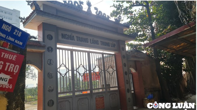 Nghĩa trang nh&acirc;n d&acirc;n l&agrave;ng Trung Lập, phường Lĩnh Nam, quận Ho&agrave;ng Mai, H&agrave; Nội.