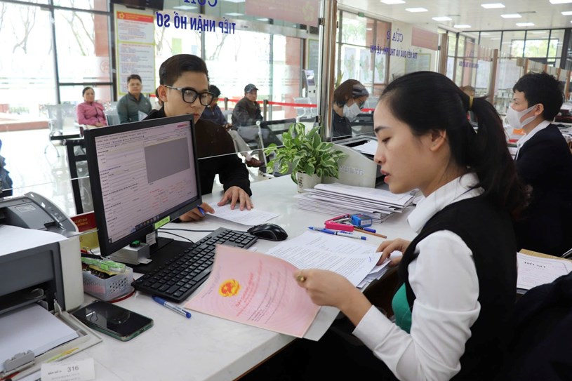 Từ ng&#224;y 1/7/2025 một thay đổi trong thủ tục đất đai sẽ gi&#250;p bạn  tiết kiệm cả đống thời gian, c&#244;ng sức: Lưu &#253; nh&#233;! - Ảnh 1