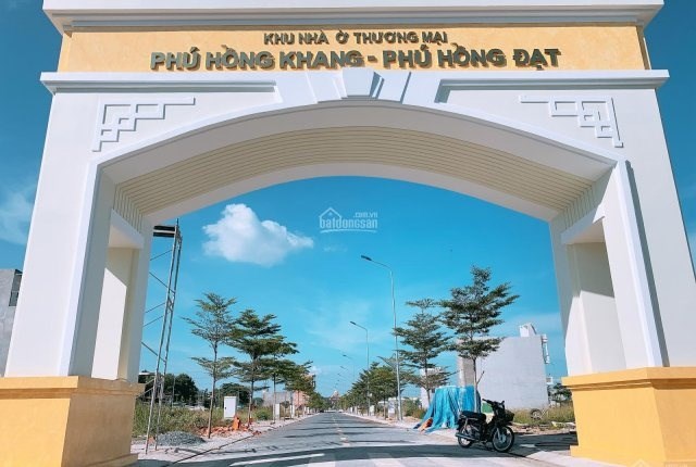 Khu đ&ocirc; thị Ph&uacute; Hồng Khang - Ph&uacute; Hồng Đạt c&oacute; nguồn đốc đất l&agrave; đất phi n&ocirc;ng nghiệp, đất c&ocirc;ng nghiệp đ&atilde; được đổi th&agrave;nh đất ở đ&ocirc; thị tr&aacute;i quy định