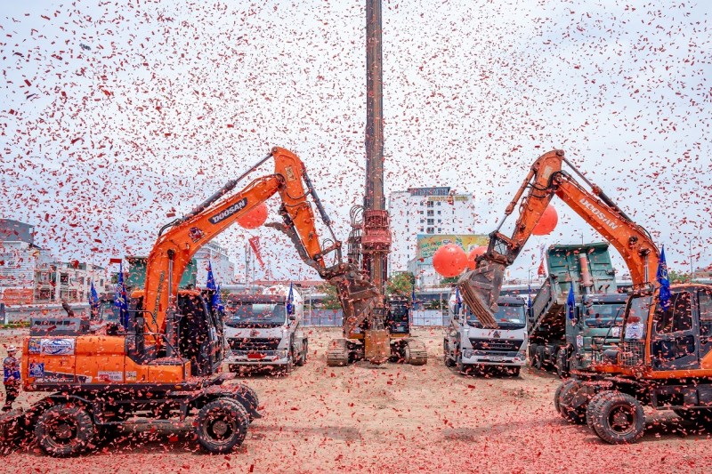 Lễ khởi c&ocirc;ng T&ograve;a nh&agrave; Viettel Đ&agrave; Nẵng tại khu vực bờ Đ&ocirc;ng s&ocirc;ng H&agrave;n, TP Đ&agrave; Nẵng