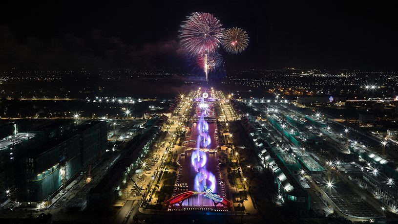 Những m&agrave;n ph&aacute;o hoa rực rỡ bầu trời Sun Urban City (Ảnh: &Aacute;nh Dương).