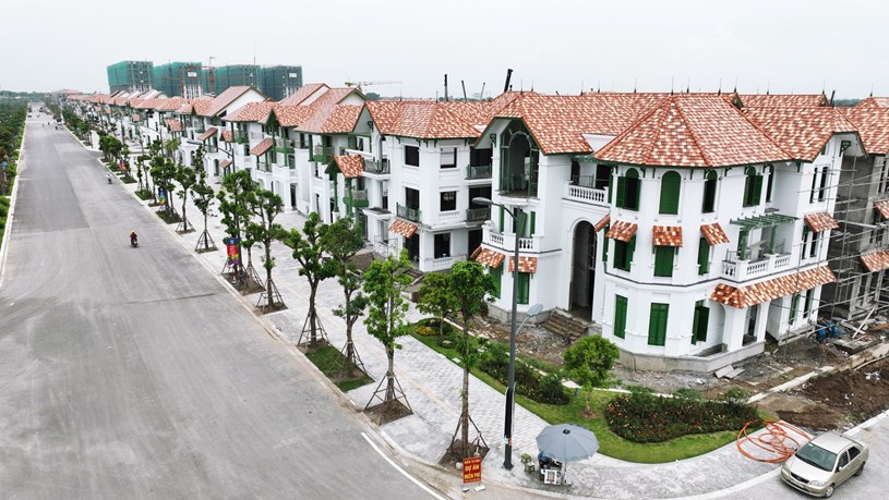 Ph&acirc;n khu thấp tầng Kim Ng&acirc;n - Kim Tiền cũng ghi nhận tiến độ thi c&ocirc;ng ấn tượng (Ảnh: &Aacute;nh Dương).
