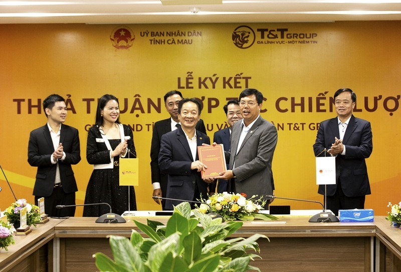 Tập đo&agrave;n T&amp;T v&agrave; UBND tỉnh C&agrave; Mau k&yacute; thỏa thuận hợp t&aacute;c chiến lược.