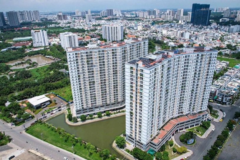 Căn hộ 40m&#178; gi&#225; 650 triệu ngay ch&#226;n cầu Thăng Long, H&#224; Nội: Ai được mua v&#224; cần chuẩn bị g&#236;? - Ảnh 1