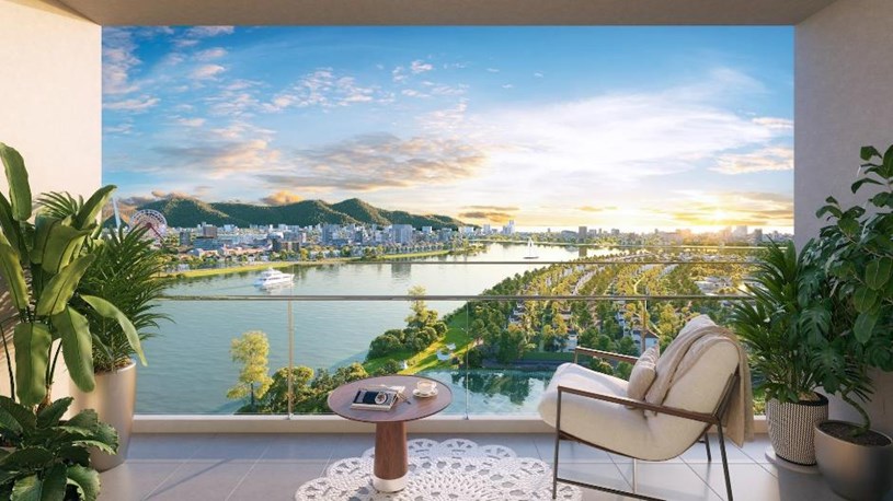 Khung cảnh ngoạn mục thu trọn từ ban c&ocirc;ng penthouse thỏa m&atilde;n trải nghiệm sống giữa bầu trời. Ảnh minh họa. Nguồn ảnh: Sun Property.