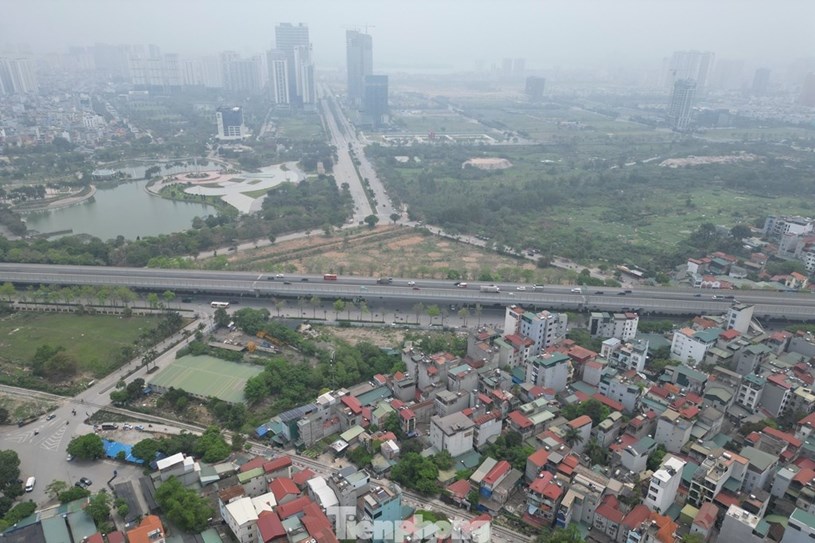 Việc GPMP dự &aacute;n đại lộ T&acirc;y Thăng Long nhận được sự đồng thuận của đ&ocirc;ng đảo người d&acirc;n (Ảnh: Tiền Phong)