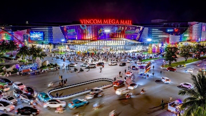 Kh&ocirc;ng gian mua sắm hiện đại, quy tụ nhiều thương hiệu lớn trong nước v&agrave; quốc tế tại Vincom Mega Mall Ocean City. (Ảnh: Vinhomes)